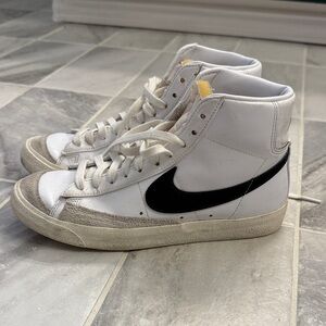 Nike Blazer High Tops W9